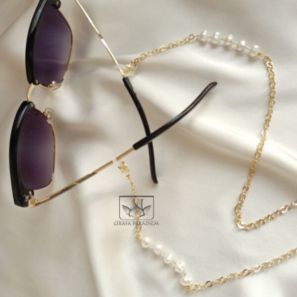 Golden Glasses Cord with pearls - Image 2