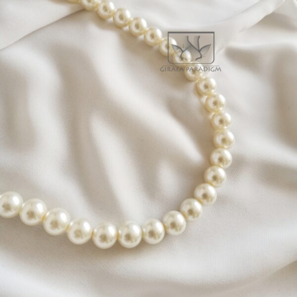 Large Pearls Necklace