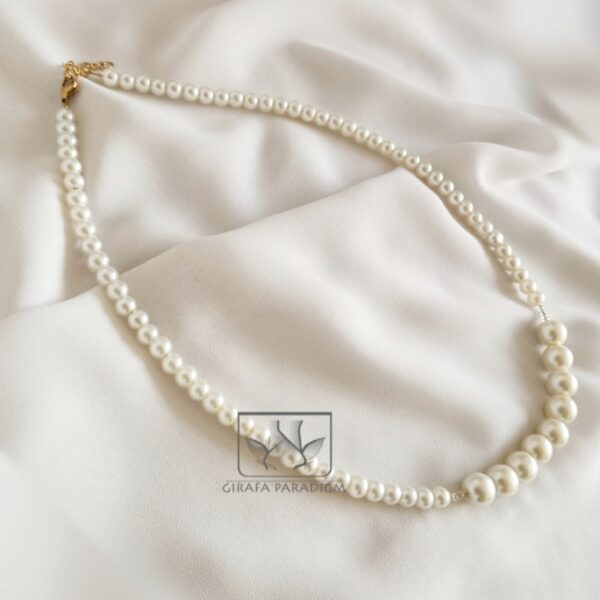 Classic Pearls Necklace - Image 2