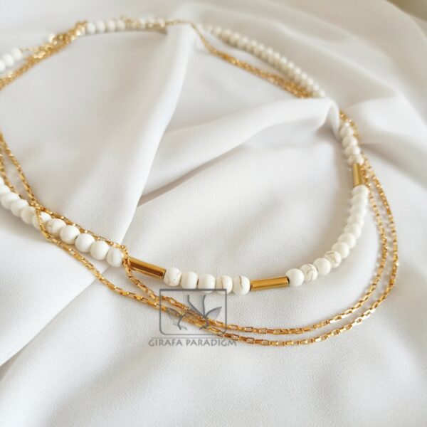 White Fayrooz Stones Necklace